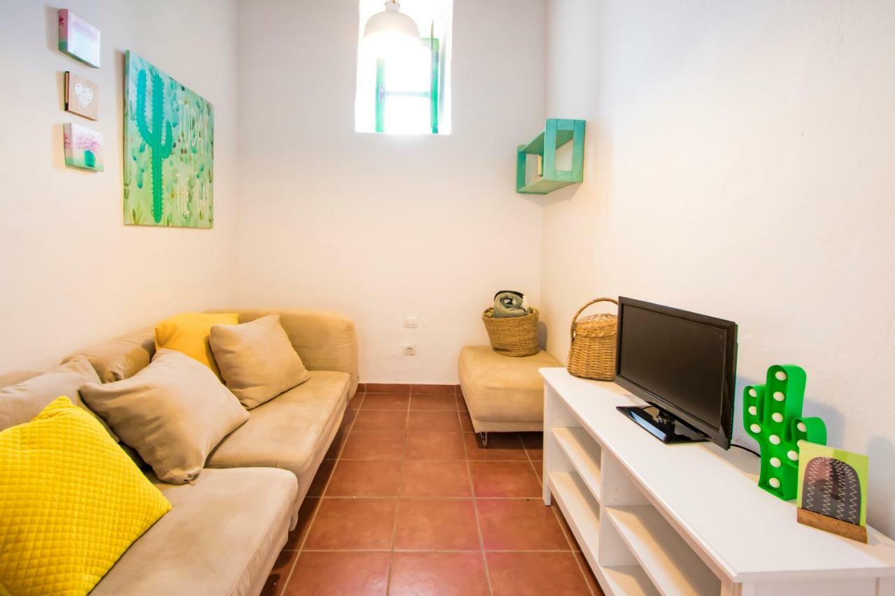 Affittacamere Casa Mi Tio Perico Mala Esterno foto