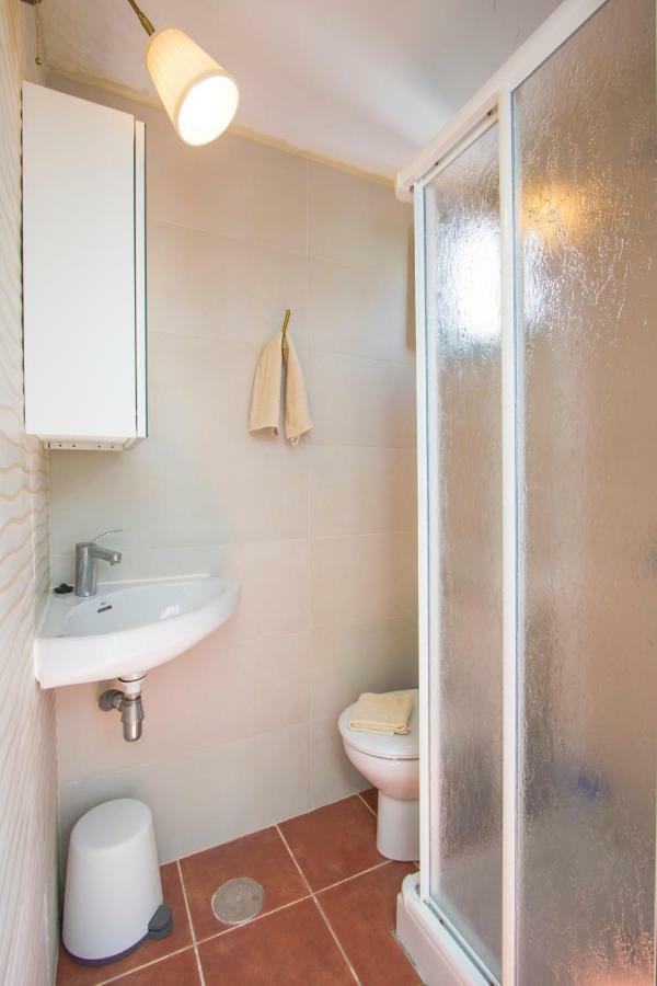 Affittacamere Casa Mi Tio Perico Mala Esterno foto